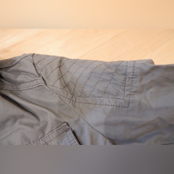 Banana Republic Utility Jacket - Picture 7 of 13